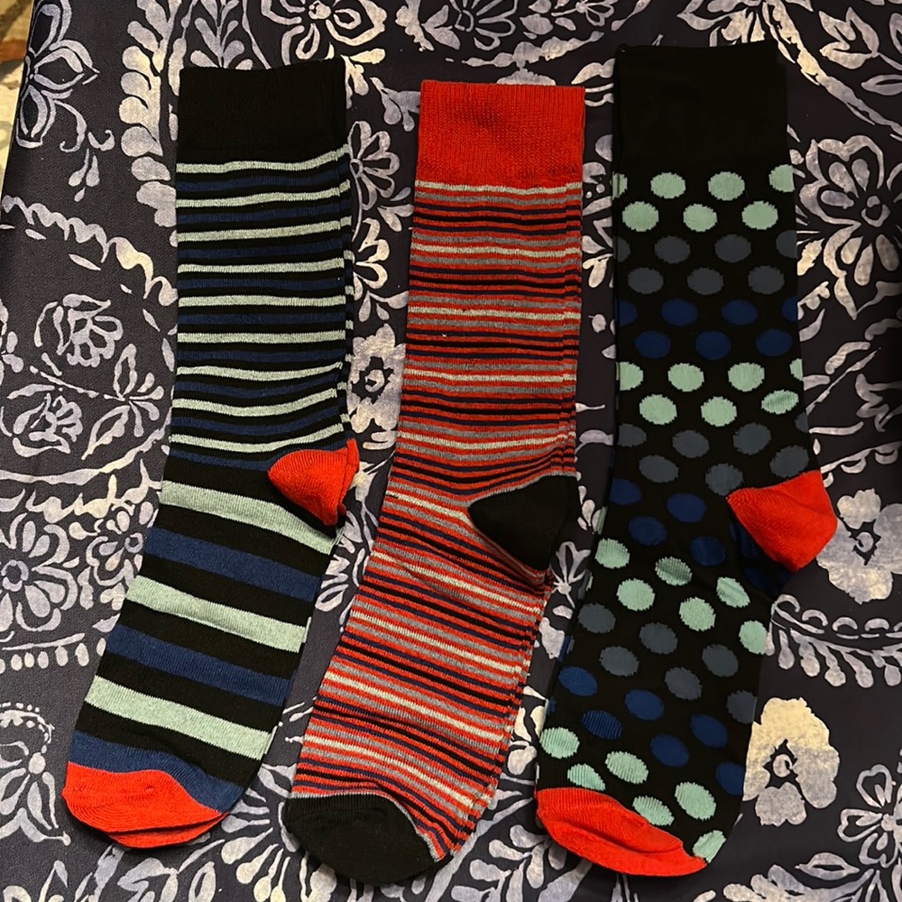 Carnaby Sock Company Men’s size 8-12 socks. 3 pair of socks in a tube! 🧦🧦